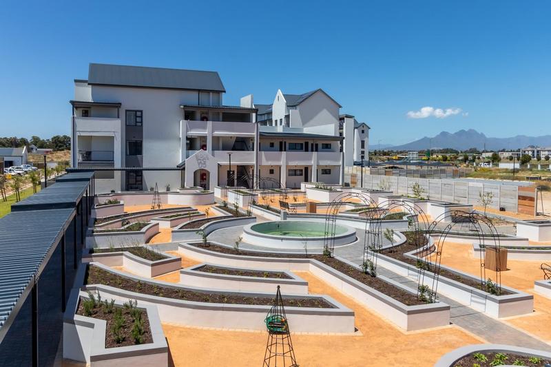 2 Bedroom Property for Sale in Buhrein Western Cape